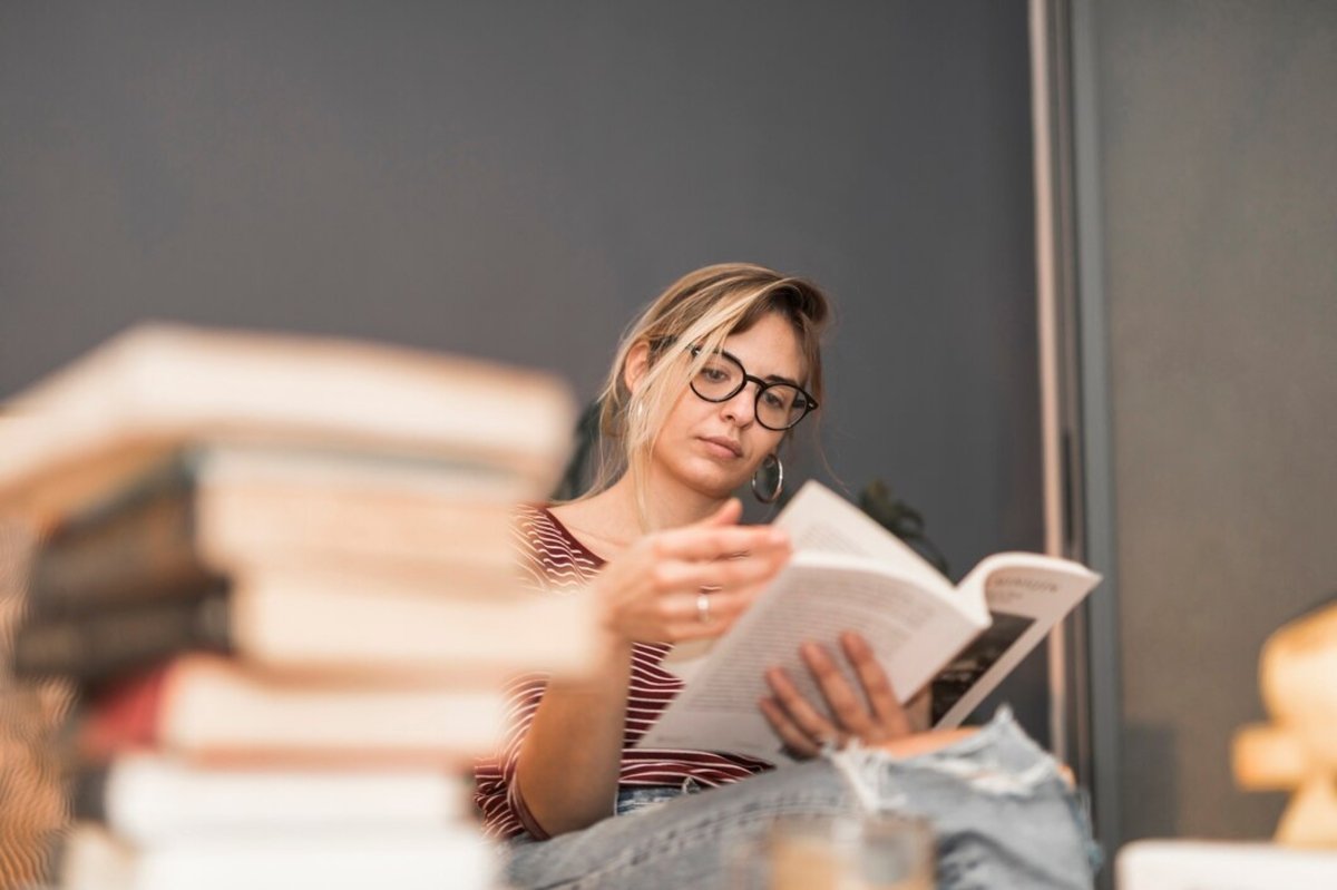 Busca por livros físicos cresce mesmo com avanços digitais
