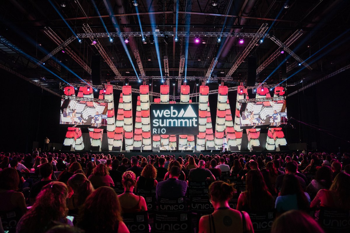 Softex aposta em dados e expansão global no Web Summit Rio