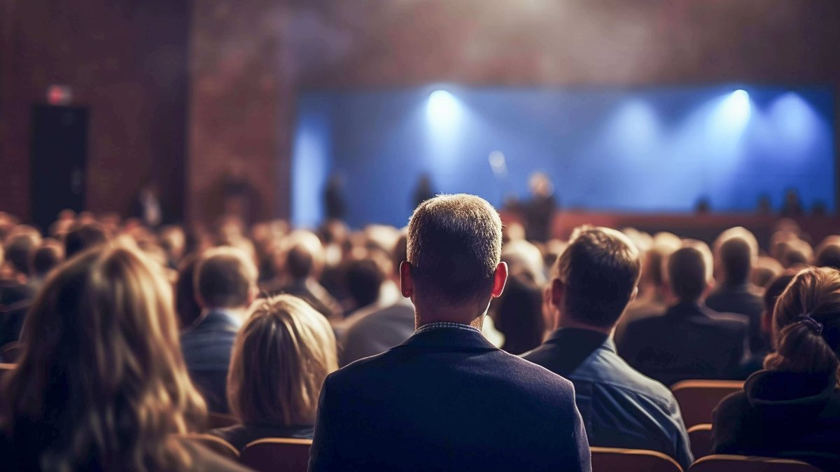 Fórum debate IA nas gestões pública e privada