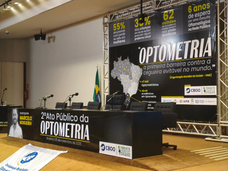 Ato em Brasília pede regulamentação da optometria
