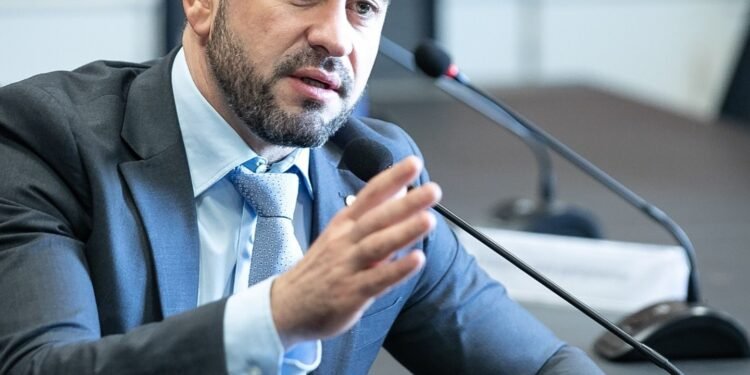 📰 Com mais de R$ 5 milhões destinados ao litoral paulista, deputado federal Kiko Celeguim intensifica agenda na Baixada Santista