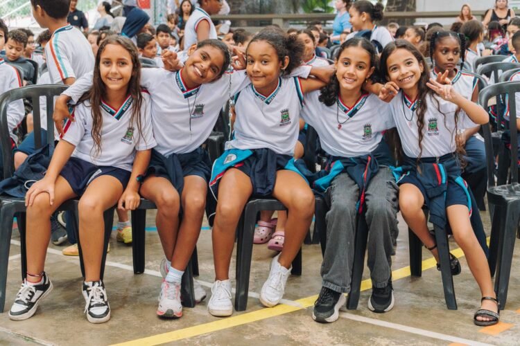 Bertioga se destaca na educação com avanços em inovação e inclusão