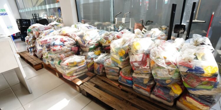Ação solidária garante mais de 100 cestas básicas para famílias de Mongaguá