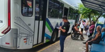 Semutran intensifica fiscalização de horários do transporte coletivo em Mongaguá