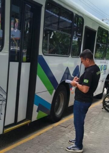 Semutran intensifica fiscalização de horários do transporte coletivo em Mongaguá