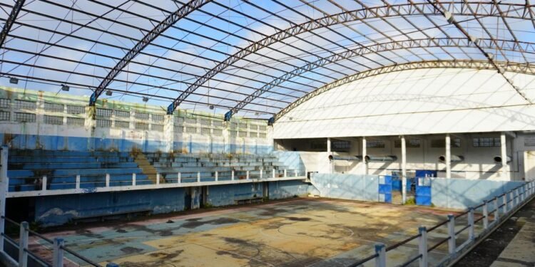 Procuradoria move ação contra ex-prefeito por suposto abandono de prédios públicos em Mongaguá
