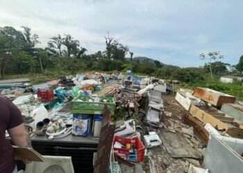 Operação conjunta fecha ferro-velho irregular em Agenor de Campos por riscos ambientais e sanitários