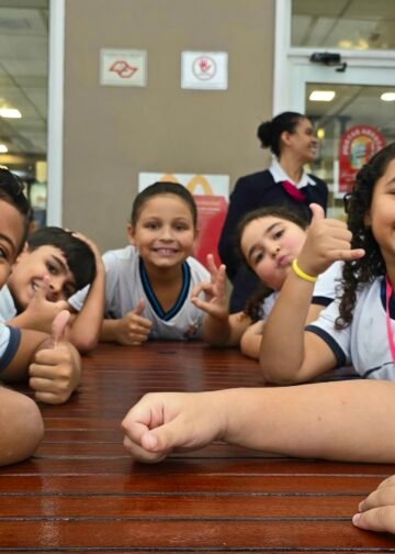 Fundo Social promove tarde de lazer para alunos da Rede Municipal em parceria com o McDonald’s