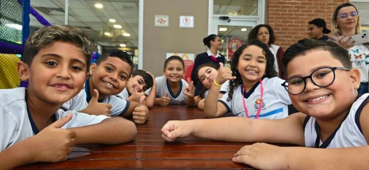Fundo Social promove tarde de lazer para alunos da Rede Municipal em parceria com o McDonald’s