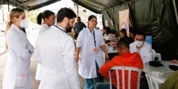 Pop Rua Jud realiza centenas de atendimentos e amplia acesso à cidadania em Santos