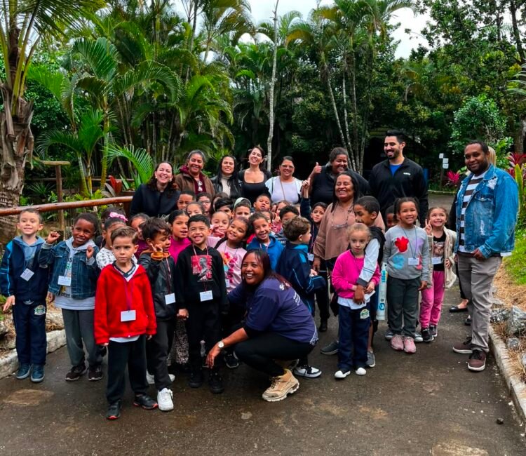 Alunos da EMEI Catatau participam de atividades ambientais no Parque Ecológico de Mongaguá