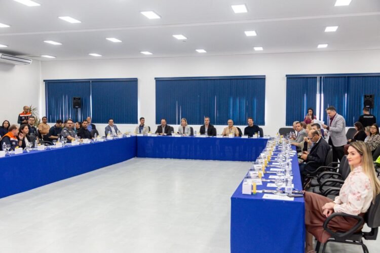 Condesb reforça integração regional e debate saúde, mobilidade e infraestrutura em reunião realizada em Mongaguá