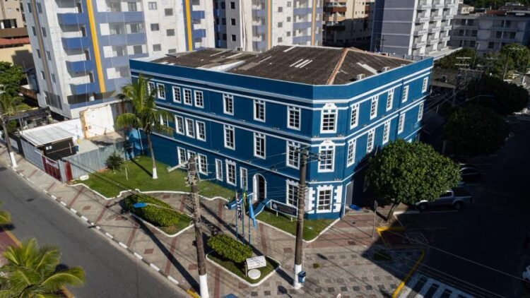 Mongaguá regulamenta Escola de Governo e estabelece regras para capacitação de servidores