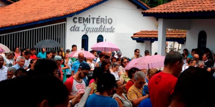 Dia de Finados em Mongaguá terá missas no Cemitério da Igualdade; confira horários