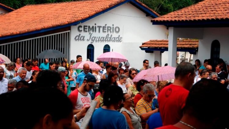 Dia de Finados em Mongaguá terá missas no Cemitério da Igualdade; confira horários